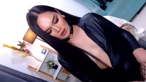 Cleo online show from April 21, 1:42 am