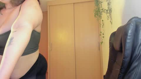 Cleopatra online show from February 19, 2:54 am