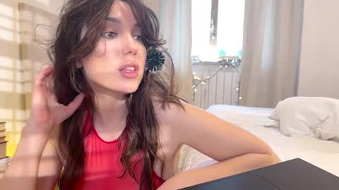 Snapshot of cleopatra_sinns chatting on January 8, 12:47 pm cleopatra_sinns online show from January 8, 12:47 pm