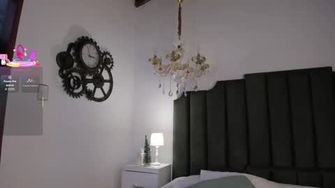 Cleopatra online show from January 14, 7:55 pm