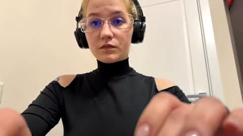 Rachel online show from July 21, 6:43 pm
