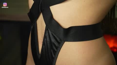 Cleo online show from April 3, 1:51 pm