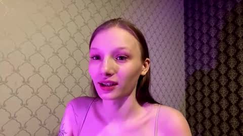 Cleo online show from March 15, 6:22 pm