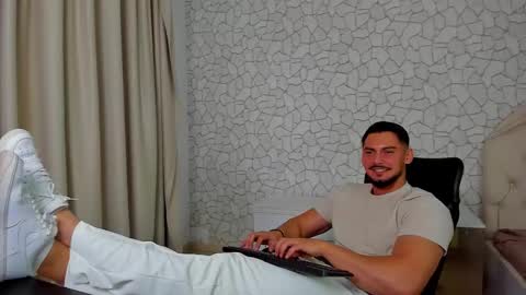 Snapshot of clintmasterss chatting on October 10, 5:57 am ClintMasterss online show from October 10, 5:57 am