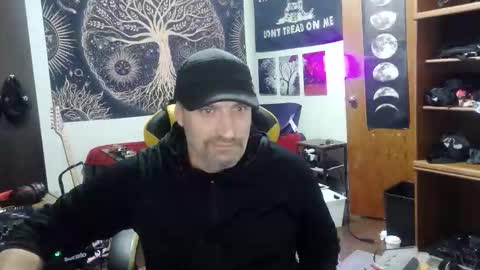 chad online show from December 16, 3:14 am