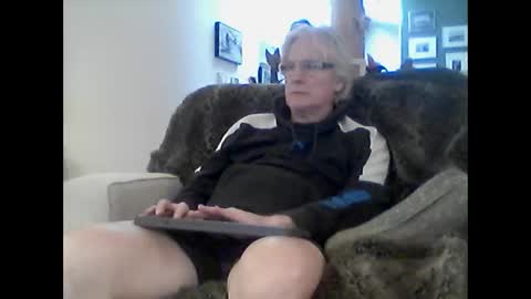 clitboy658752 online show from February 20, 10:45 pm