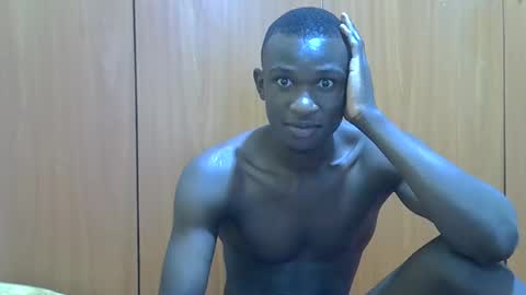 clive_damian online show from May 29, 7:45 pm