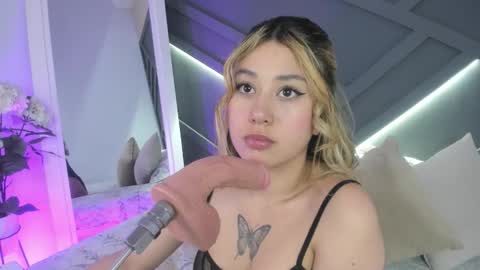 cloe_palmeer online show from October 21, 2:05 am