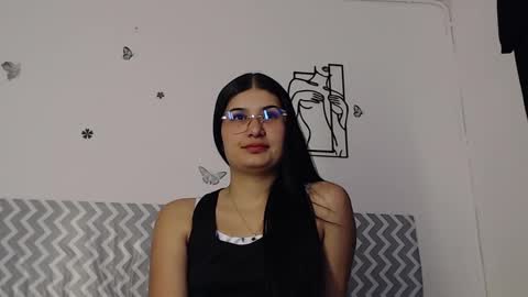 Snapshot of cloehonney chatting on September 23, 6:36 pm cloe online show from September 23, 6:36 pm