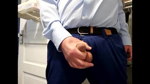 Snapshot of cloudydadnsa chatting on March 4, 9:11 pm Dad online show from March 4, 9:11 pm