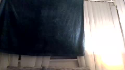 tallhungandcloudy online show from February 22, 9:02 am