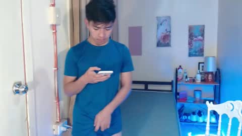 clyde_twinkx online show from April 18, 2:46 am