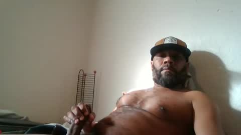 Snapshot of cockslanger39 chatting on February 25, 2:58 pm Cockslanger39 online show from February 25, 2:58 pm