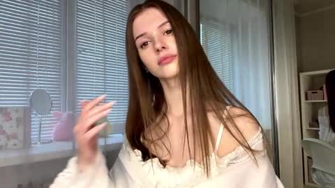 Akumakekw online show from April 3, 3:24 am