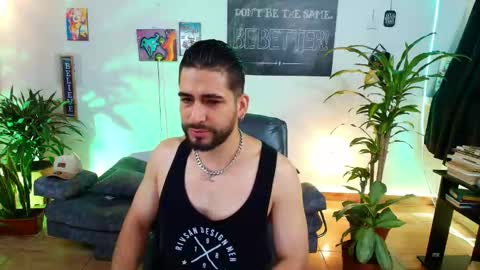 colin_stone online show from December 5, 2:48 pm