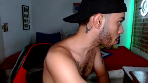 Snapshot of colinlatinbrown chatting on February 3, 6:07 pm IG  online show from February 3, 6:07 pm