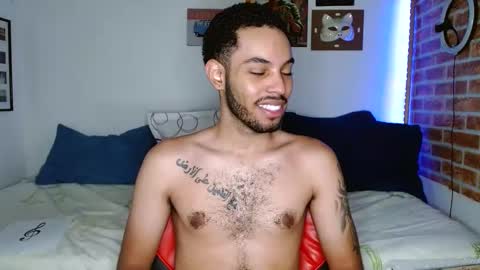 Snapshot of colinlatinbrown chatting on February 9, 4:07 pm IG  online show from February 9, 4:07 pm