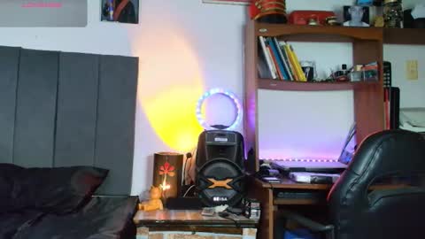 Snapshot of colinlatinbrown chatting on September 27, 11:19 am IG  online show from September 27, 11:19 am