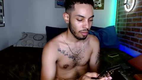 Snapshot of colinlatinbrown chatting on February 28, 8:39 pm IG  online show from February 28, 8:39 pm