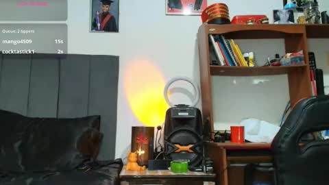 Snapshot of colinlatinbrown chatting on October 7, 11:39 am IG  online show from October 7, 11:39 am