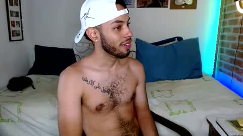 Snapshot of colinlatinbrown chatting on February 19, 5:49 pm IG  online show from February 19, 5:49 pm