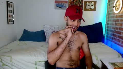 Snapshot of colinlatinbrown chatting on February 13, 7:10 pm IG  online show from February 13, 7:10 pm