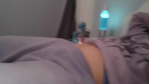 Snapshot of collegecannon chatting on December 7, 4:26 am collegecannon online show from December 7, 4:26 am