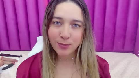 Snapshot of collegepawglovedaddy chatting on October 22, 10:00 pm MEGAN online show from October 22, 10:00 pm