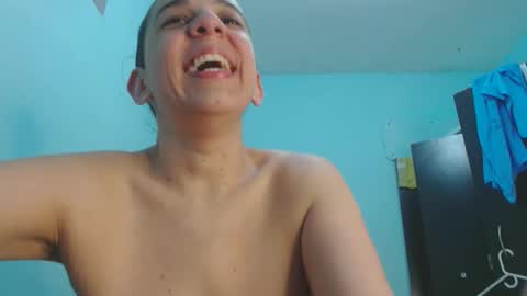Snapshot of colombiana_latin chatting on October 15, 12:47 am Colombian Hot online show from October 15, 12:47 am