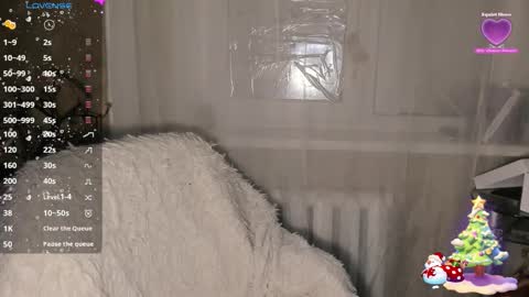 Mia online show from December 13, 10:05 pm