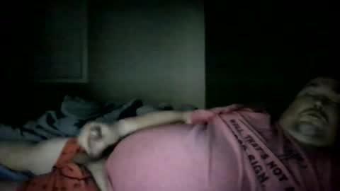 comfortably_numb1980 online show from December 5, 6:23 am