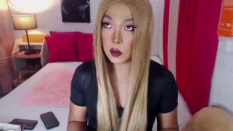 QUEEN SABRINA online show from December 19, 6:53 am