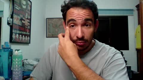 Snapshot of conejero_37 chatting on December 17, 9:50 am Jesus online show from December 17, 9:50 am