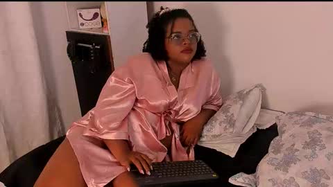 conielaurenth online show from November 16, 9:55 am