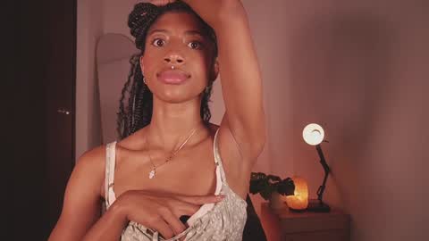   independent model online show from December 18, 1:37 am