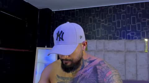Snapshot of connor_666 chatting on February 17, 10:49 pm rusfegui online show from February 17, 10:49 pm