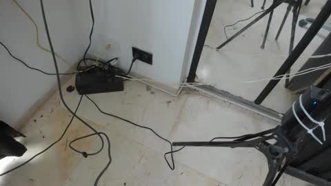 connor_stone_ online show from December 4, 8:08 pm