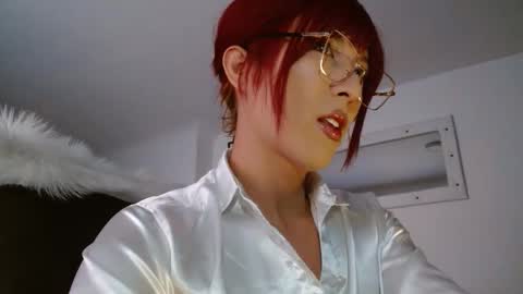 conny online show from April 7, 7:10 am