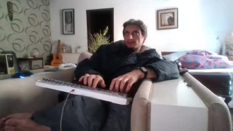 Cool2Buddies online show from March 16, 5:44 am