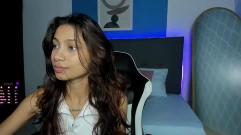 Snapshot of cora22_ chatting on October 6, 12:45 pm CORA online show from October 6, 12:45 pm