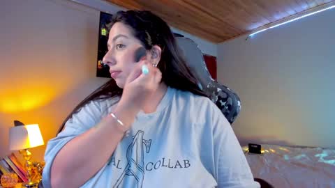 Snapshot of coraline_latin chatting on February 4, 10:24 pm Coraline online show from February 4, 10:24 pm