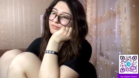Elisheva online show from March 26, 3:39 pm