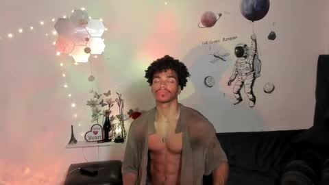 Snapshot of coreyglover chatting on October 23, 9:11 am CoreyGlover online show from October 23, 9:11 am