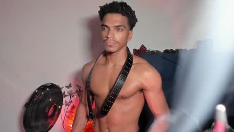 Snapshot of coreyglover chatting on January 15, 7:05 am CoreyGlover online show from January 15, 7:05 am