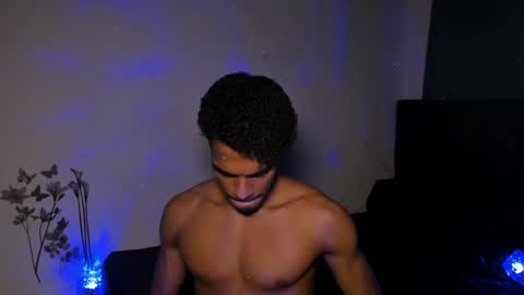 Snapshot of coreyglover chatting on February 11, 12:04 pm CoreyGlover online show from February 11, 12:04 pm