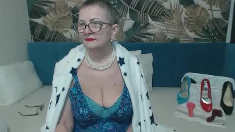 corssika online show from November 26, 8:05 pm