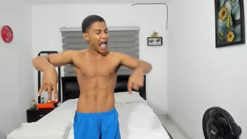 Ethan  online show from December 15, 11:23 pm