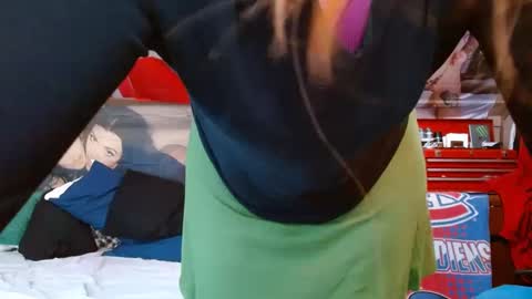 cosmicjones88 online show from October 10, 7:25 am