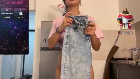 Lina online show from November 14, 1:46 pm