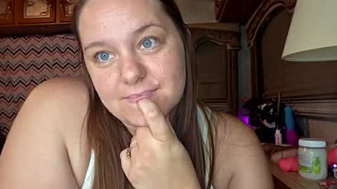 countrybumkin94 online show from August 4, 1:34 am